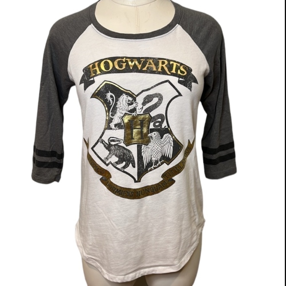 Women’s Harry Potter Hogwarts Shirt